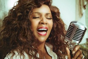 Gloria Gaynor